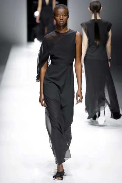 Look 9